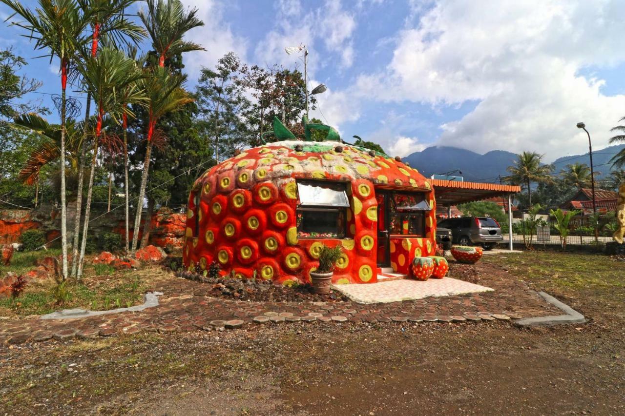 Hotel Agung Permata Artha Cipanas  Zewnętrze zdjęcie